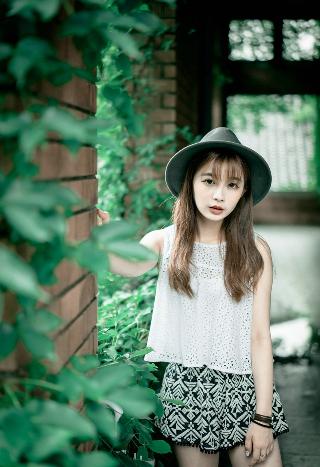 宁宸穿越大玄皇朝的小说